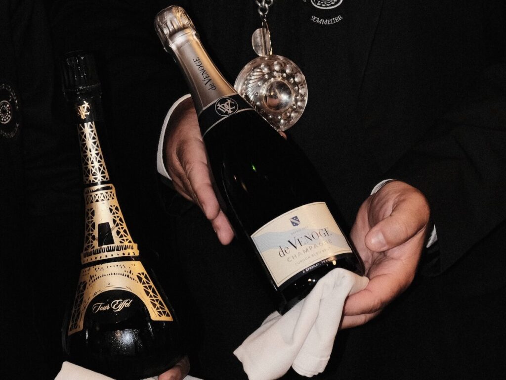 Le cocktail pour le Champagne Day 2024 est avec Vermouth Giusti et de Venoge Cordon Blue Brut, Davide Gobbi, ancien barman senior de Lyaness London