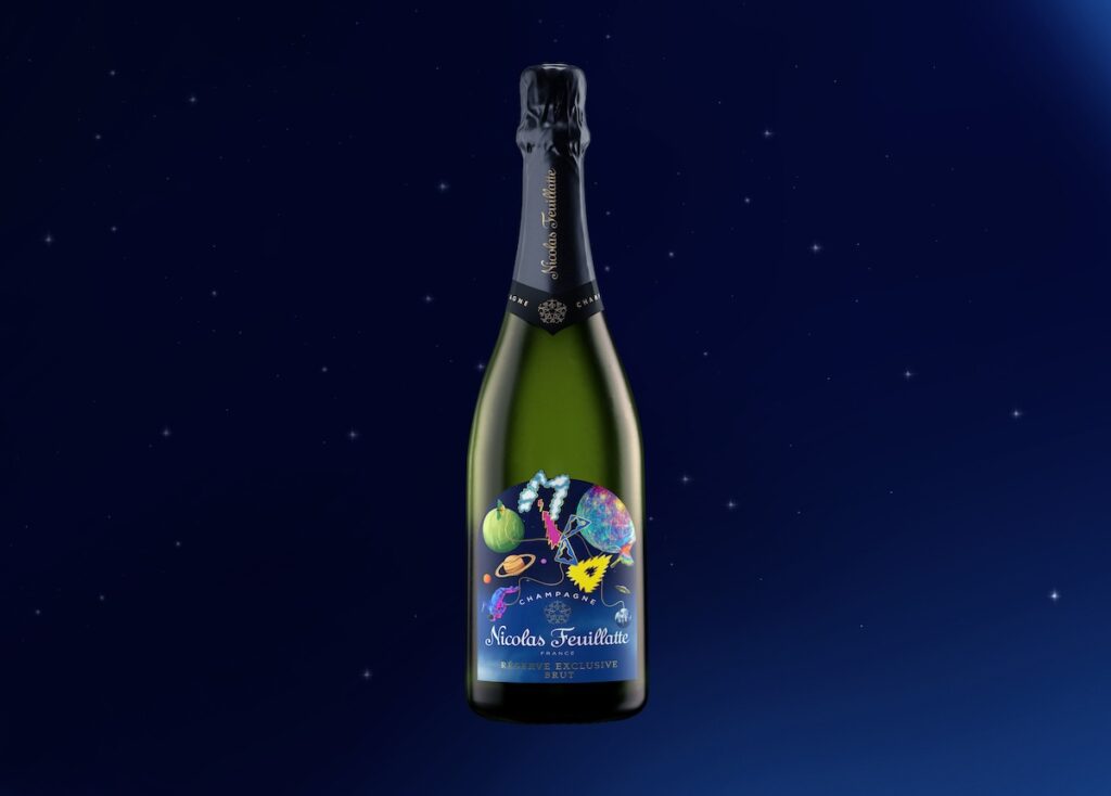 Défiant la gravité: Mika signe une édition limitée du champagne Réserve Brut exclusif Nicolas Feuillatte World Aperçu à Milan