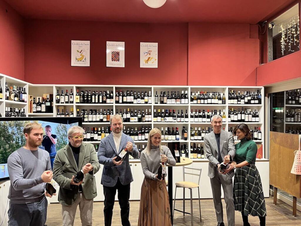 La solidarité de Manzane Prosecco pour lutter contre l'inconfort des jeunes avec ETS à faire, l'association de Paolo Kessisoglu: où la trouver