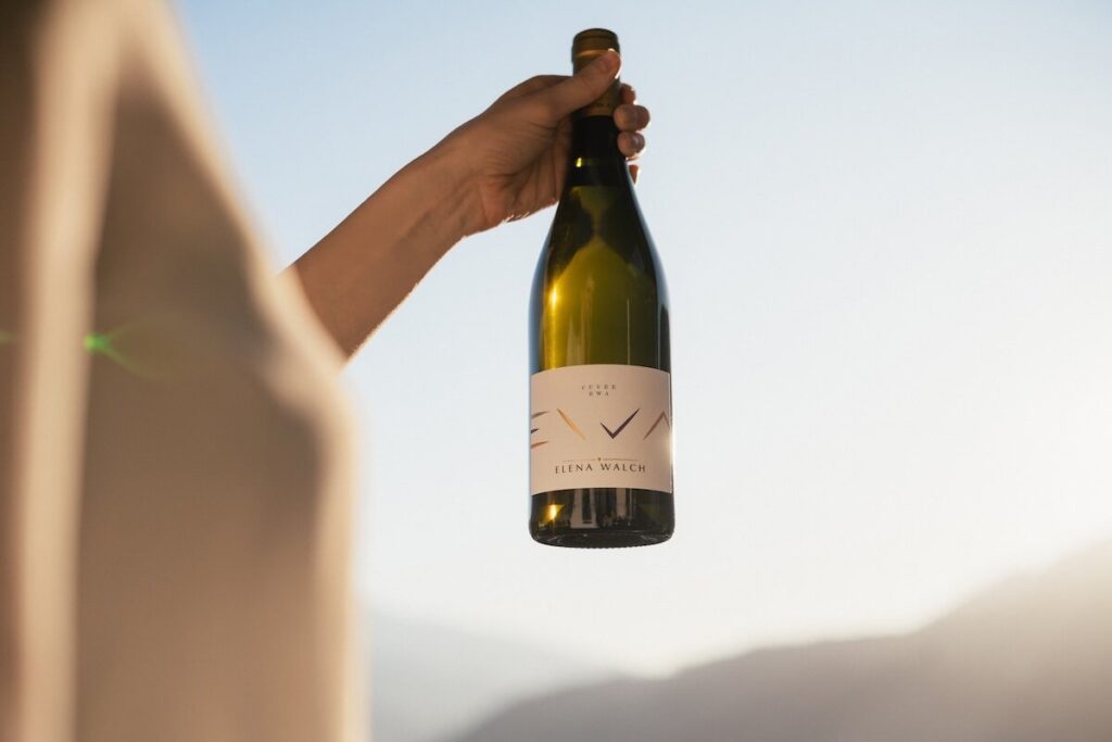 Elena Walch: bouteille légère et nouvelle étiquette tactile pour la ligne de sélection