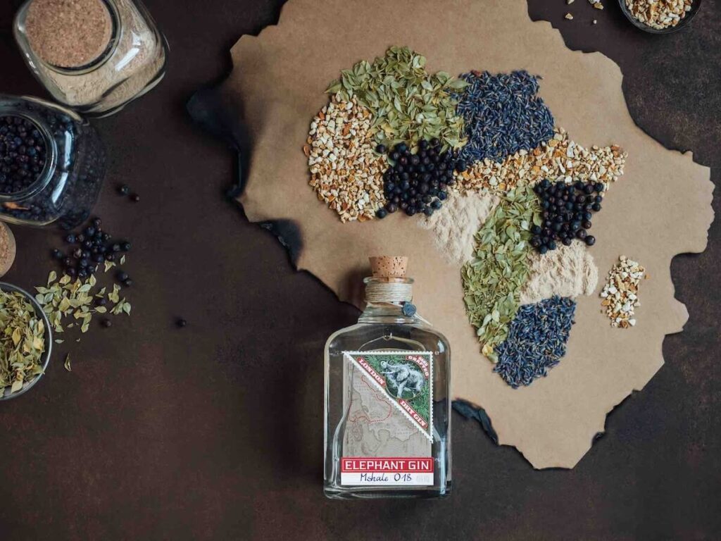 Compagnia dei Caribibi célèbre la Journée mondiale du gin avec un voyage qui embrasse trois continents, à travers ses labels les plus emblématiques.