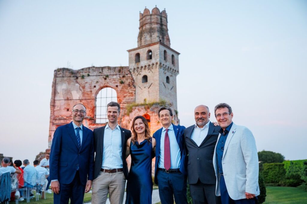 Ruggeri célèbre 75 ans d'histoire entre les vignobles de Valdobbiadene: un hommage à la conférences et au territoire