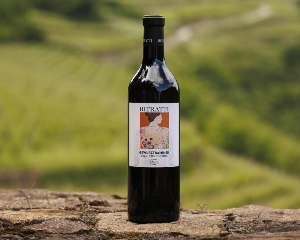 Trois vins blancs pour chaque personnalité: l'été dans le verre est colorier avec la cave-vis des portraits idéaux pour les vacances.