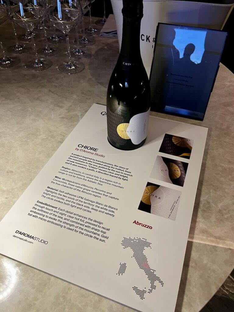 Découvrez Genevitis, le projet Mack & Schühle Italia qui réunit coopératives et designers pour faire connaître le vin italien durable au monde.