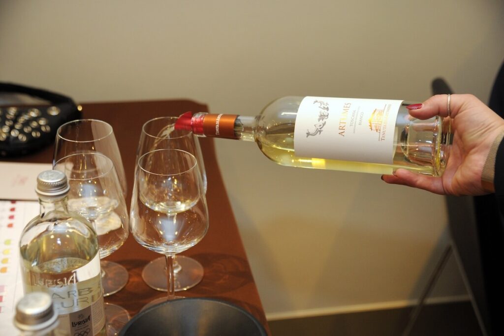 Des autochtones différemment : l'idée du Cru selon Artimino Wine Estate qui interprète l'identité des collines Médicis dans une clé contemporaine