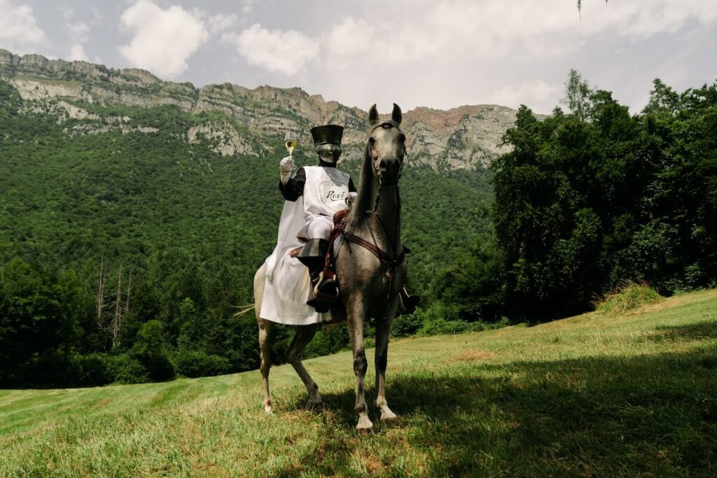 La cave trentinore Reví présente Cavaliere Bianco, sa nouvelle Méthode Classique Trentodoc Blanc de Noir Extra Brut Riserva