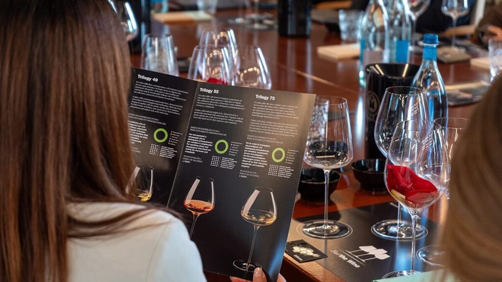 Découvrez la masterclass Italesse à Monza et la collection Trilogy : trois verres conçus pour sublimer les nuances du Champagne et des bulles.