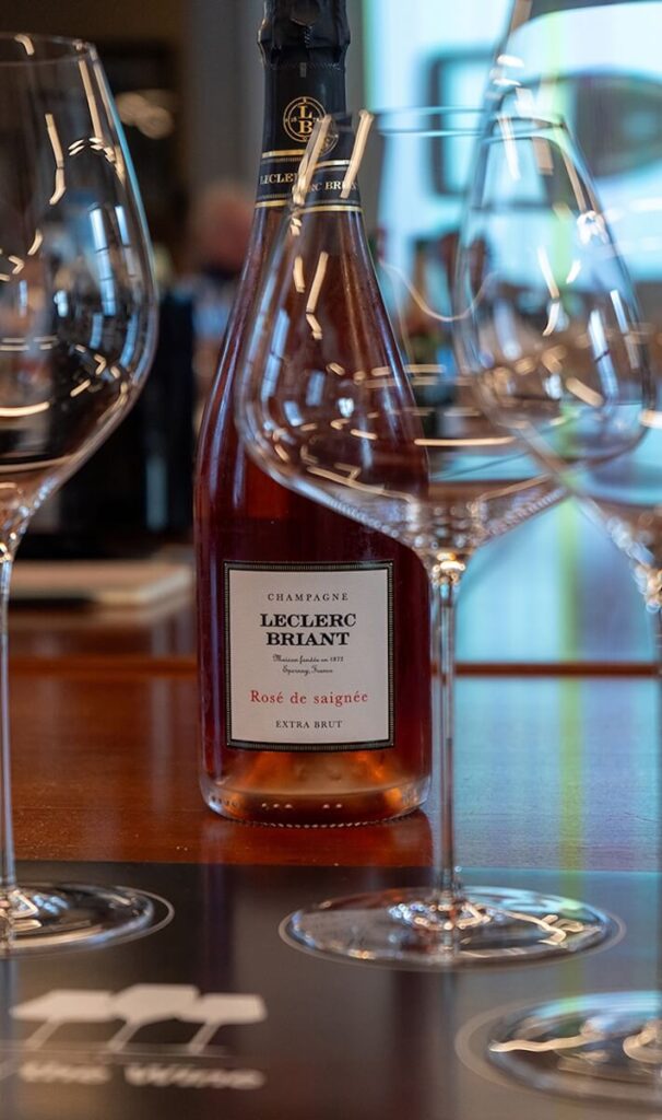 Découvrez la masterclass Italesse à Monza et la collection Trilogy : trois verres conçus pour sublimer les nuances du Champagne et des bulles.
