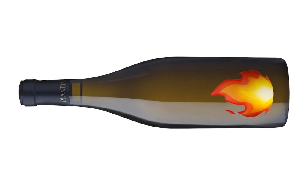 Édition spéciale de Planeta Chardonnay pour les 30èmes vendanges : art, territoire et durabilité dans un projet signé Claire Fontaine.