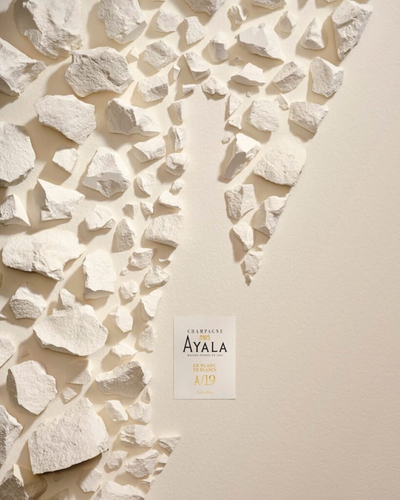 Ayala présente Le Blanc de Blancs A/19 : Le Champagne face à différents terroirs et nouvelle exploration du Chardonnay selon la Maison d'Aÿ.