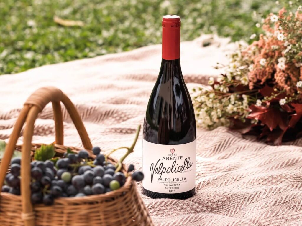 Le souffle de Valpantena en cinq récoltes : l'histoire de Costa Arente, entreprise phare de Tenute del Leone Alato depuis 2015.