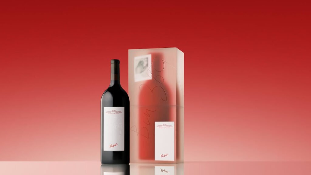Penfolds nombra a Troye Sivan como socio creativo y revela la edición limitada de Bin 389 durante la Semana de la Moda de París