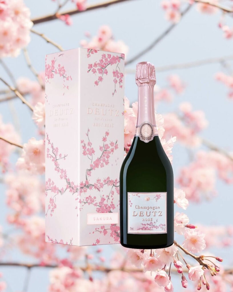 Deutz Brut Rosé Sakura : le hanami, le rituel qui célèbre la floraison des cerisiers devient un Champagne en édition limitée.