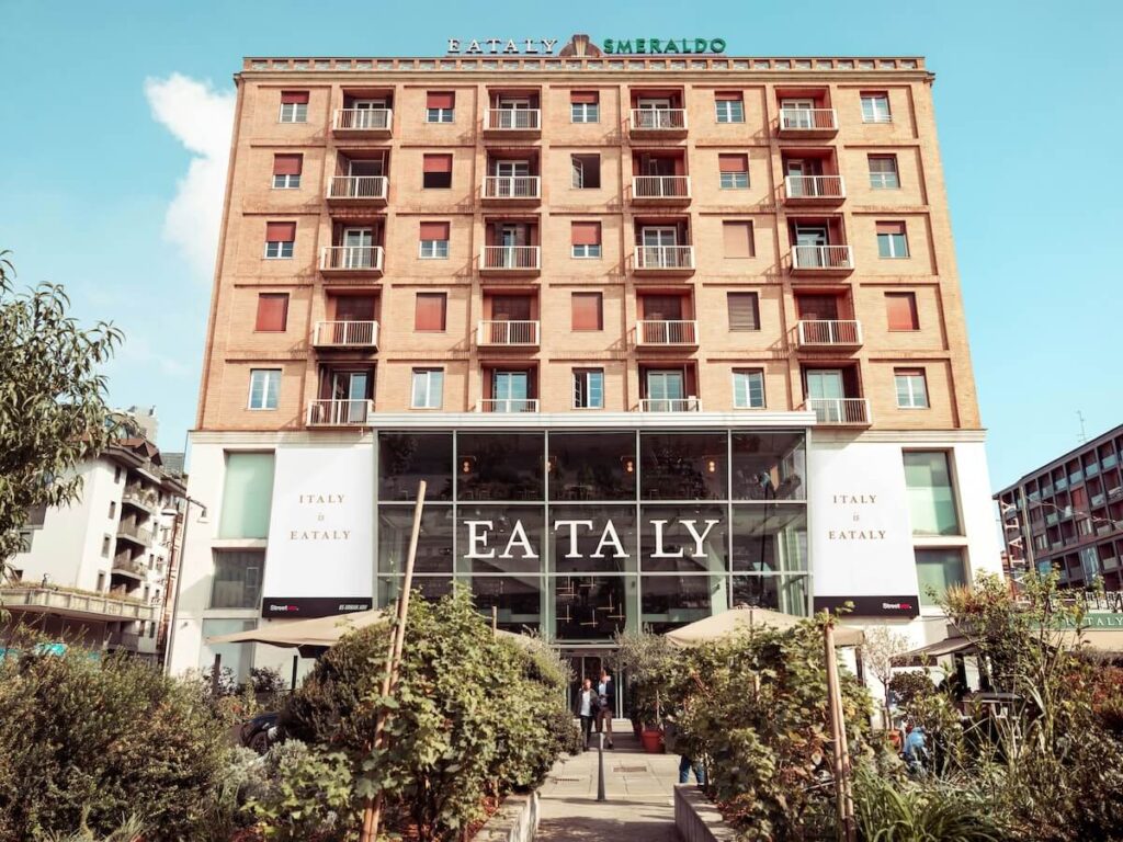 Eataly Milano Smeraldo présente la Wine Night le 6 mars : dégustations guidées, plats signatures et plus de 100 étiquettes de la Grande Enoteca