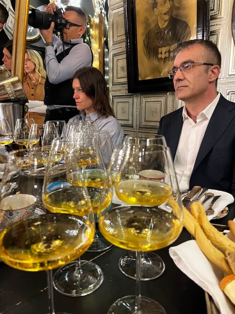Hey French : vous auriez pu le faire mais vous ne l'avez pas fait : la cinquième édition du blanc multivintage de Pasqua Vini fait ses débuts