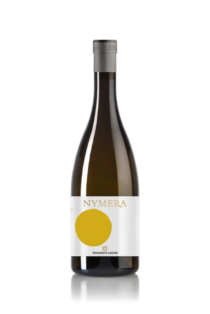 Oniwines présente de nouvelles étiquettes, des restylings et des débuts de Sardaigne, Latium, Marches, Piémont et Valpolicella à Vinitaly 2026.