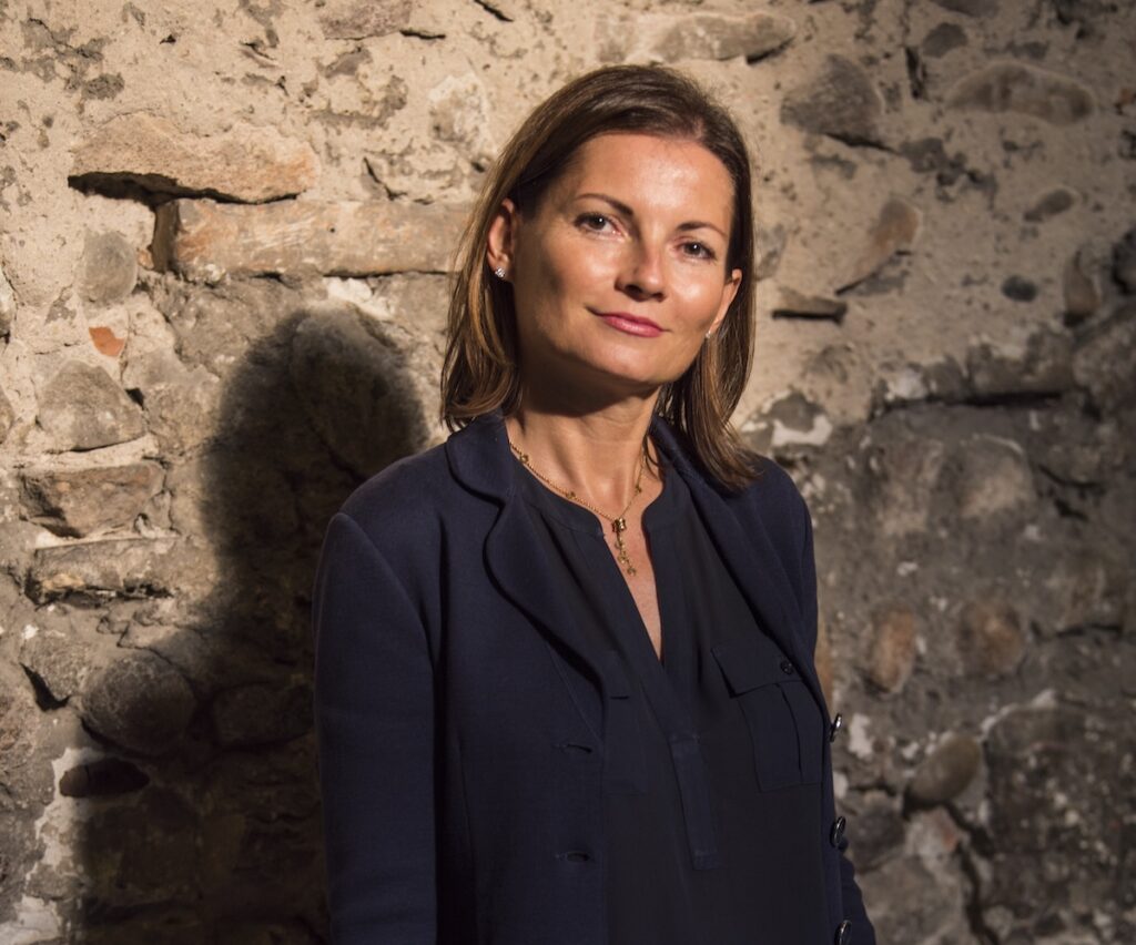 Le Bonomo Sexaginta Custoza Riserva 2022 fait ses débuts à Vinitaly 2026, une nouvelle évolution du symbole blanc du Monte del Frà.