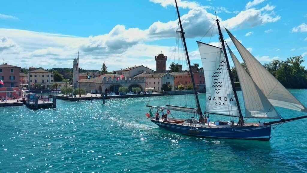 à Vinitaly 2026, le lac devient une histoire sensorielle avec les dégustations sociales Garda360