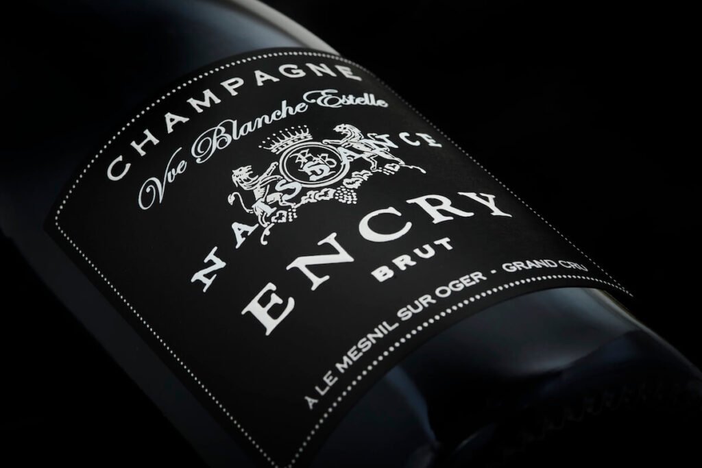 Val d'Oca lance le nouveau Cartizze Extra Brut et renforce son positionnement premium avec le partenariat avec Champagne Encry
