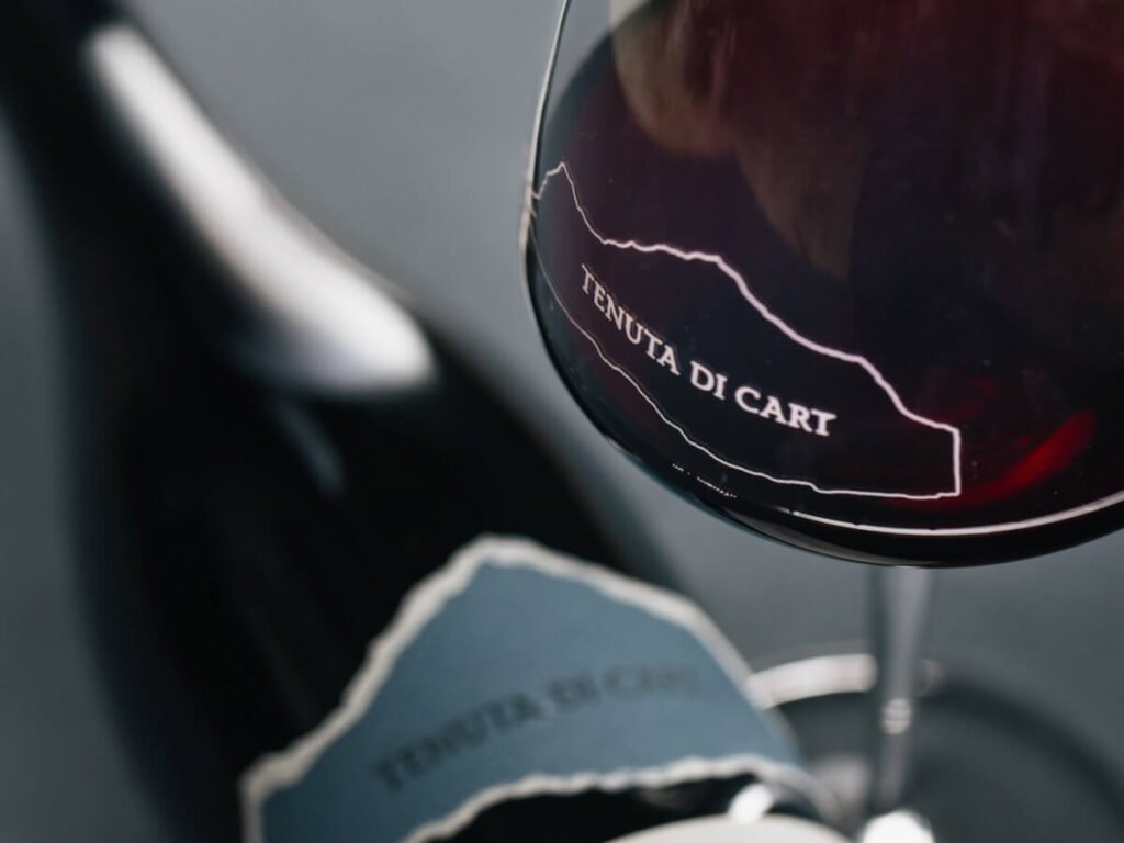 Ammonitico est né : Francesco Drusian lance le Pinot Noir Dolomiti Igt tranquille de Tenuta di Cart qui va au-delà des bulles.