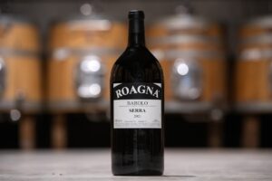 Barolo Serra 2021 è la nuova espressione Roagna dalla storica MGA di Serralunga d’Alba, disponibile da ottobre 2026.