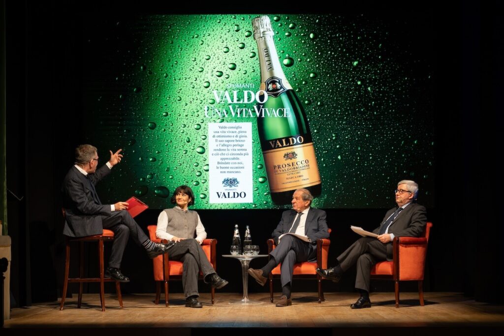 Valdo : 100 ans de Prosecco et un siècle d'un style de vie qui est bien plus qu'un vin, un conte choral de l'esprit italien.
