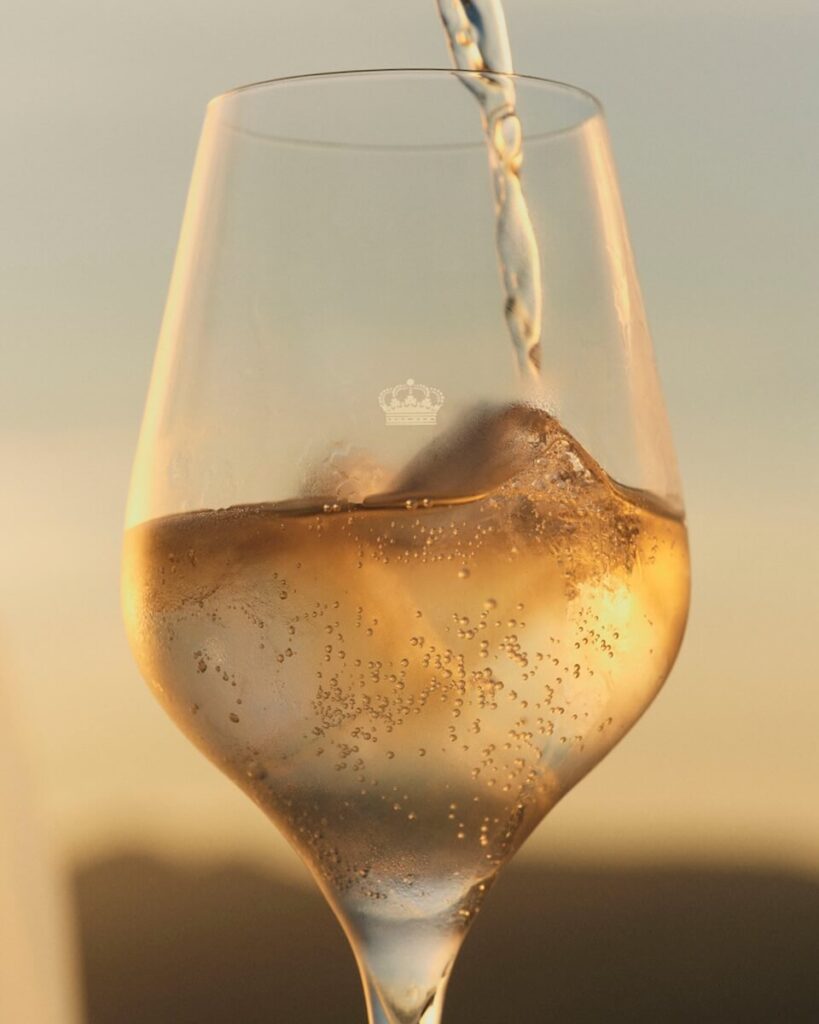 Moët & Chandon Ice Impérial de Pharrell Williams : l'été 2026 célèbre un nouveau rituel champenois sous le signe du partage.