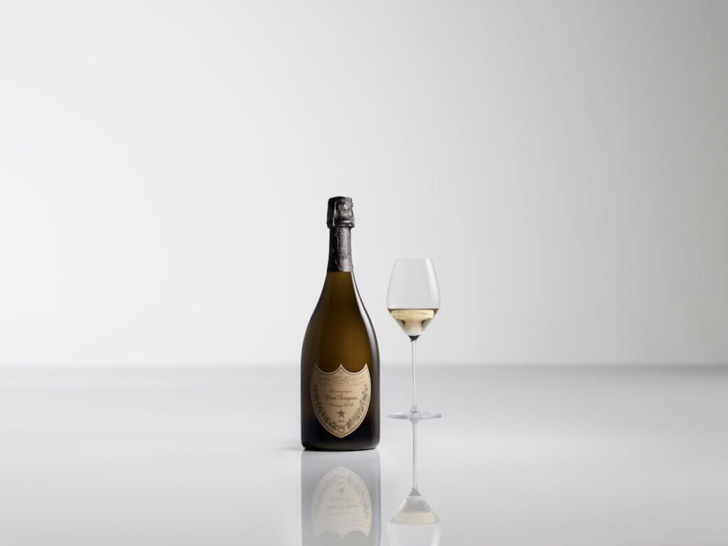 Dom Pérignon présente le nouveau Millésime 2018. Un millésime d'exception marqué par le soleil et la vision du Champagne de Vincent Chaperon